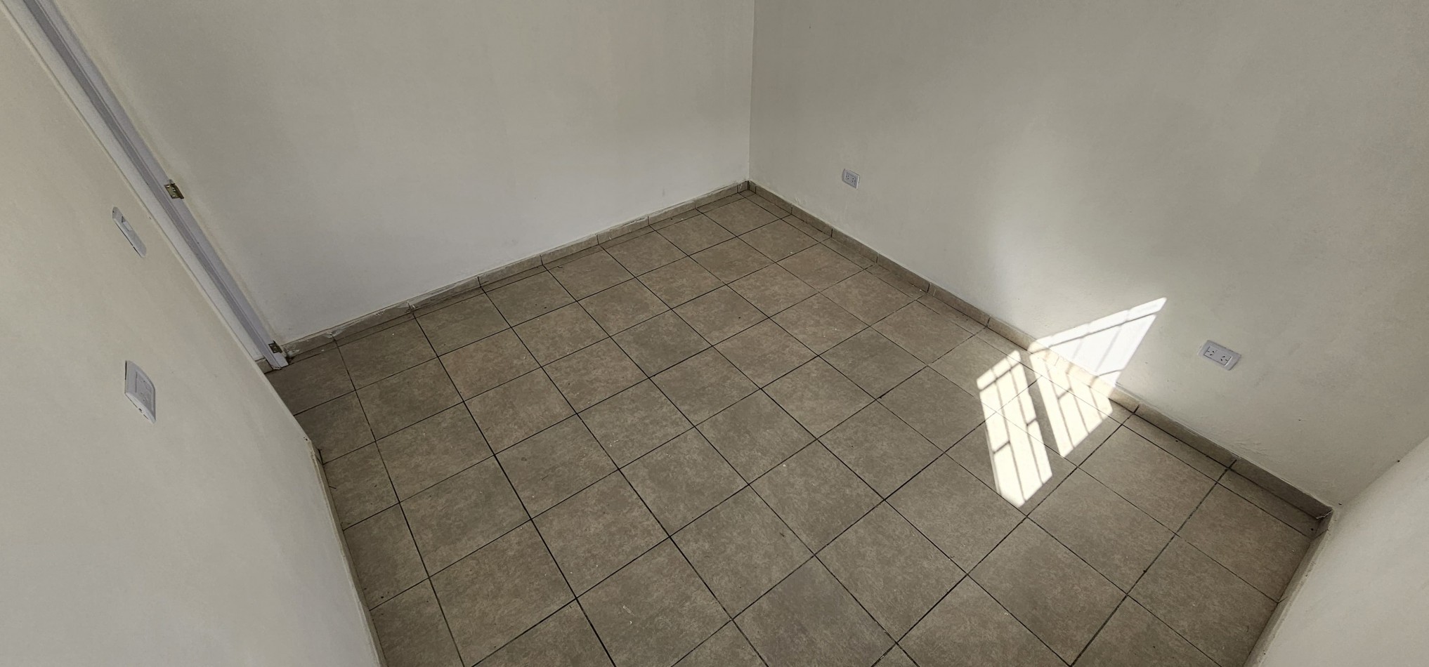 SE VENDE CASA A ESTRENAR ZONA LOPEZ JORDAN Y CHURRUARIN