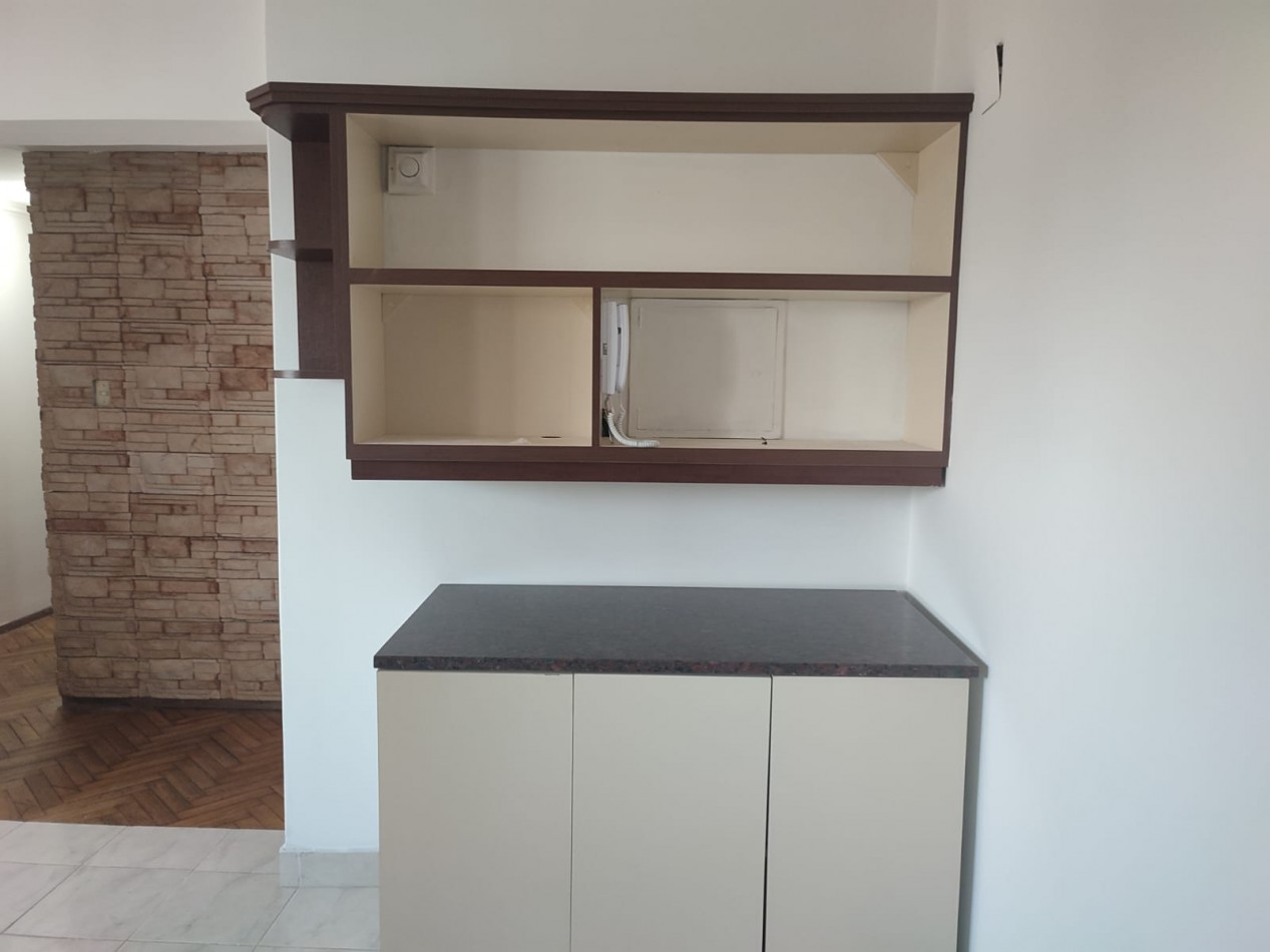 VENDO DEPARTAMENTO 3 DORM. CON COCHERA FRENTA A LA UCA