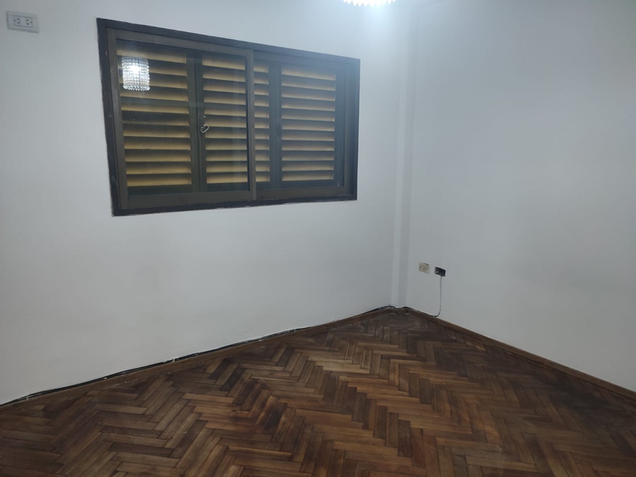 VENDO DEPARTAMENTO 3 DORM. CON COCHERA FRENTA A LA UCA