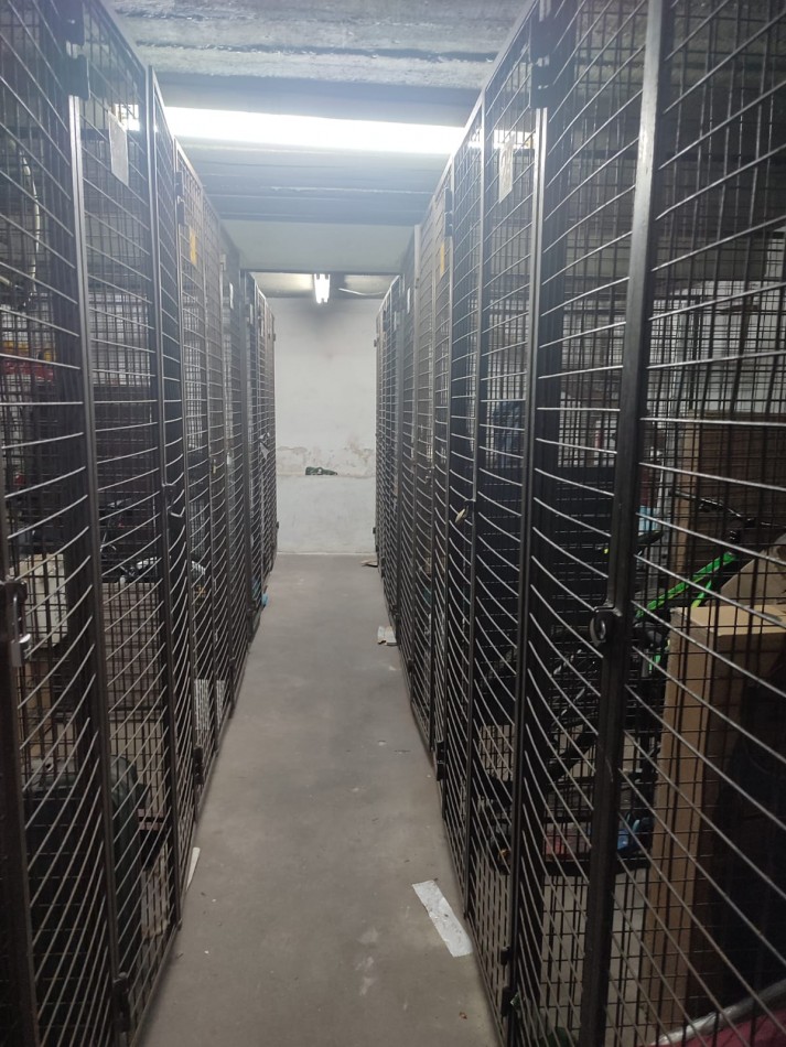 VENDO DEPARTAMENTO 3 DORM. CON COCHERA FRENTA A LA UCA