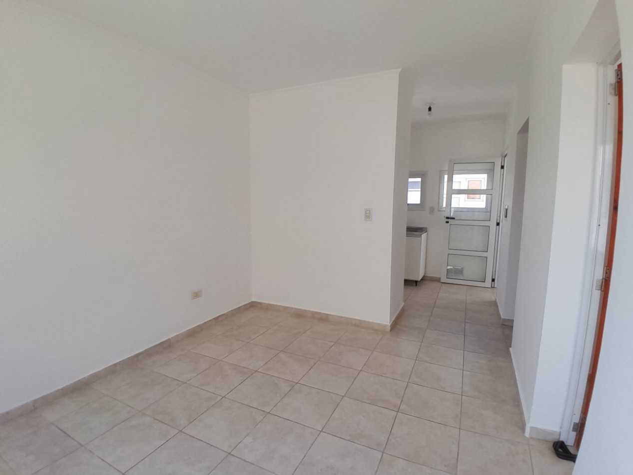 En alquiler departamento un dormitorio Oro Verde !