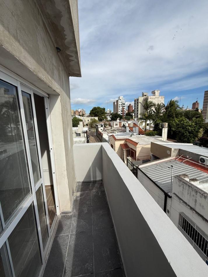 SE ALQUILA MONOAMBIENTE ZONA CENTRO 