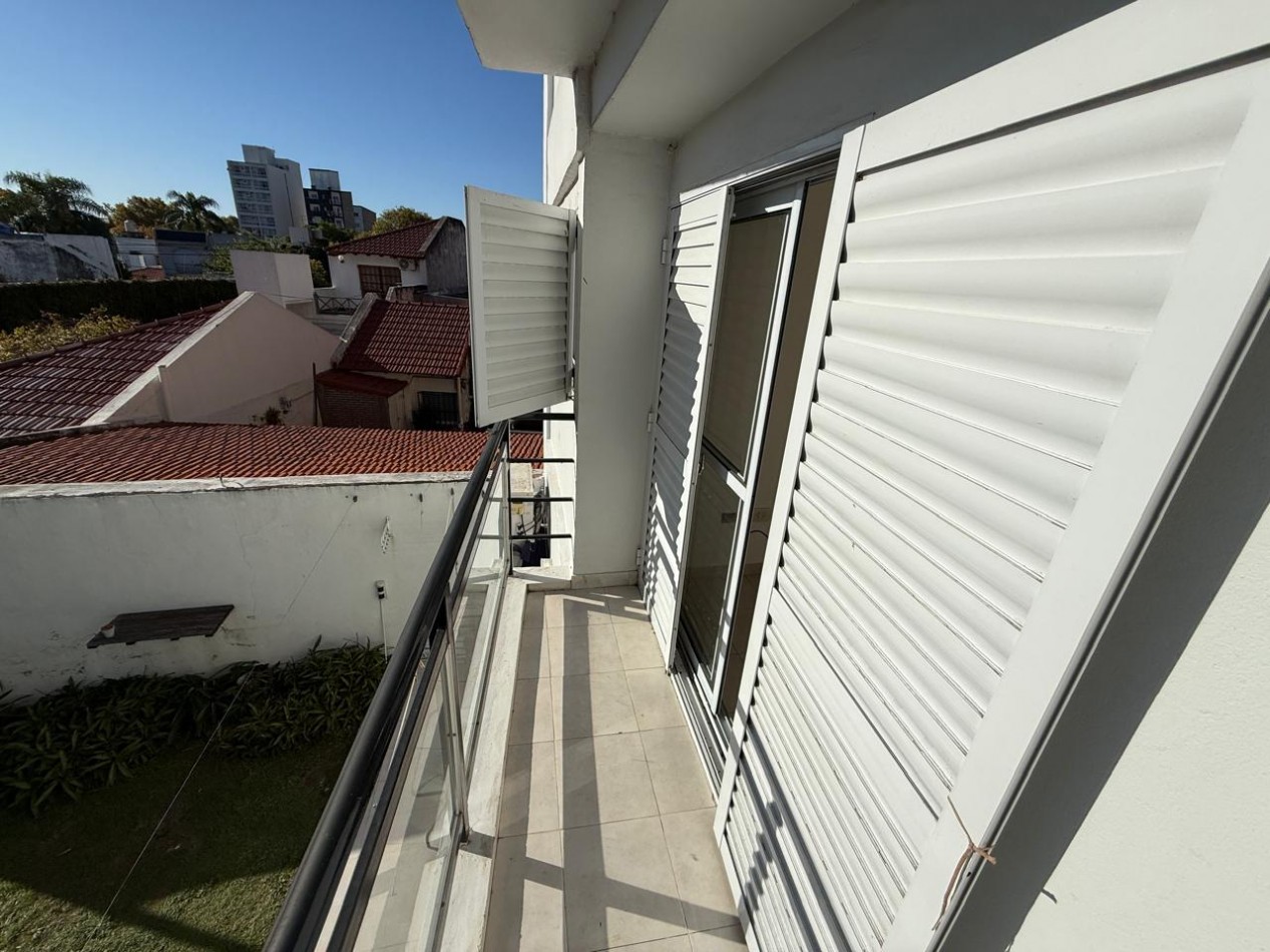 se alquila departamento de dos dormitorios zona centro