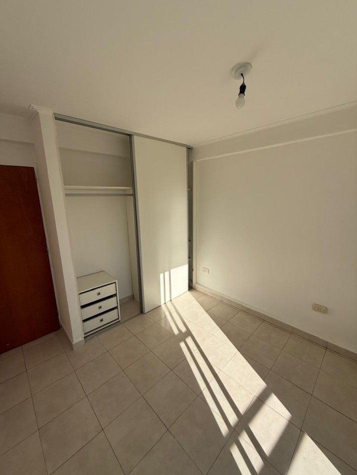se alquila departamento de dos dormitorios zona centro