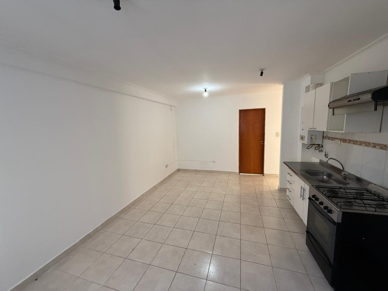 se alquila departamento de dos dormitorios zona centro