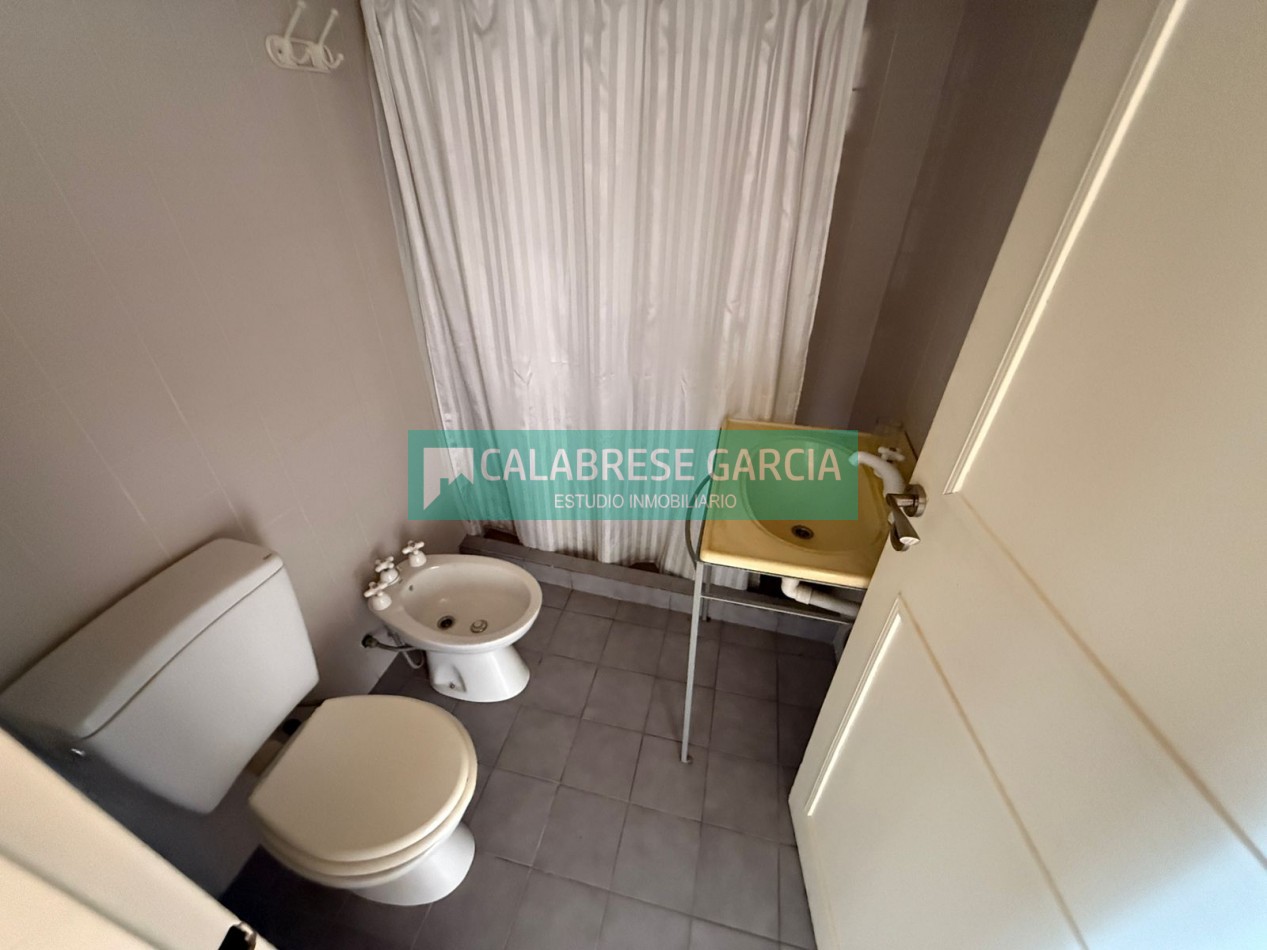 Vendo casa /hotel/ emprendimientos varios zona Centro