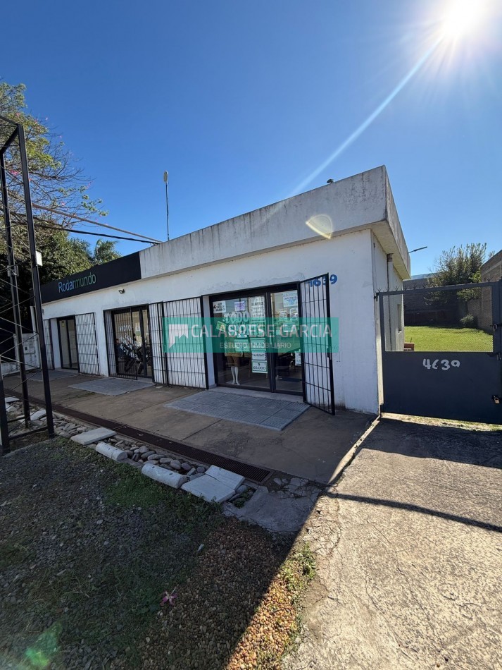Alquilo salon comercial en Av. Almafuerte y Gdor. Maya!!!