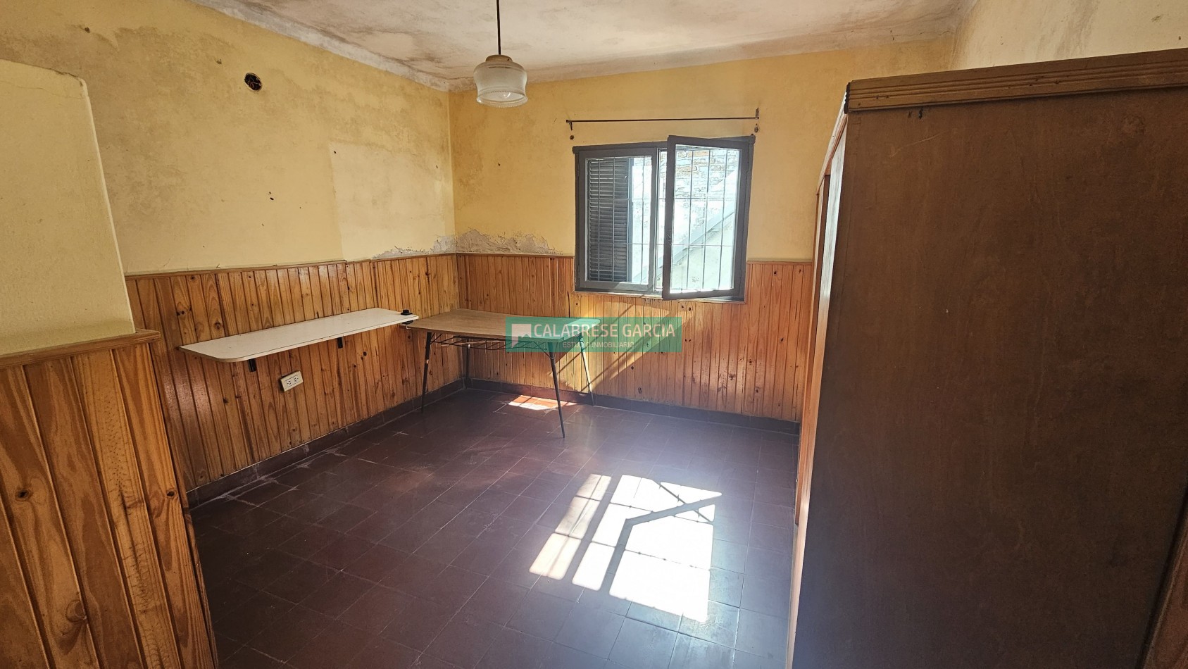 SE VENDE CASA A REFACCIONAR ZONA MEJICO Y PATAGONIA