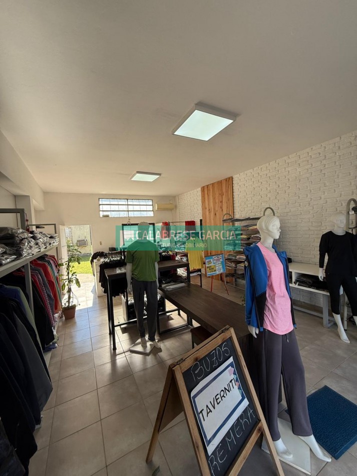Alquilo salon comercial en Av. Almafuerte y Gdor. Maya!!!