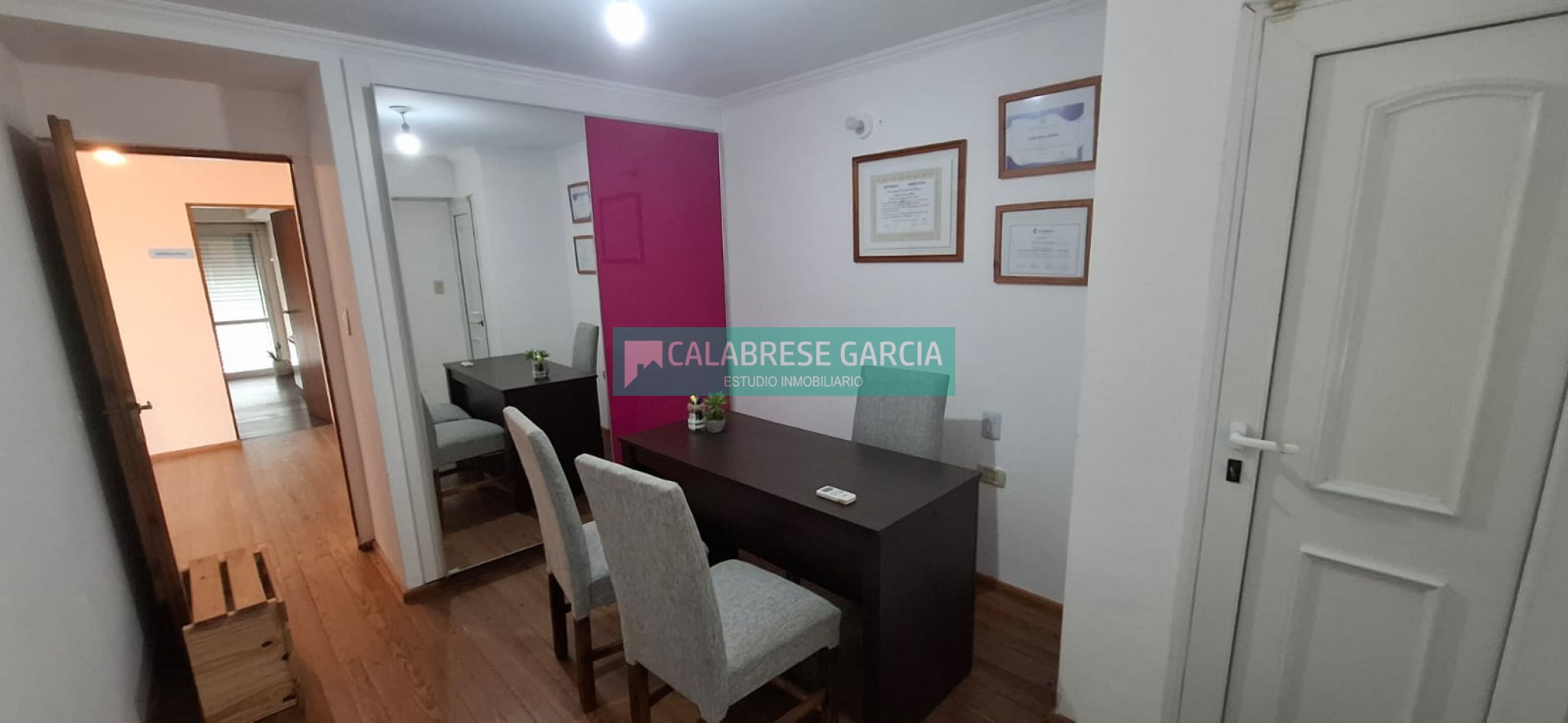 Alquiler casa zona centro tres dormitorios , cochera, fondo , piscina ! 