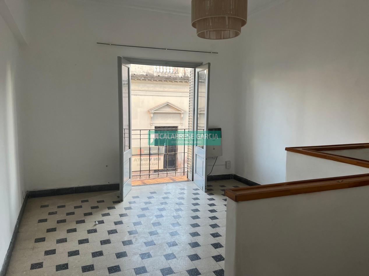 Imperdible Oportunidad Casa + Local en pleno Centro de Parana!