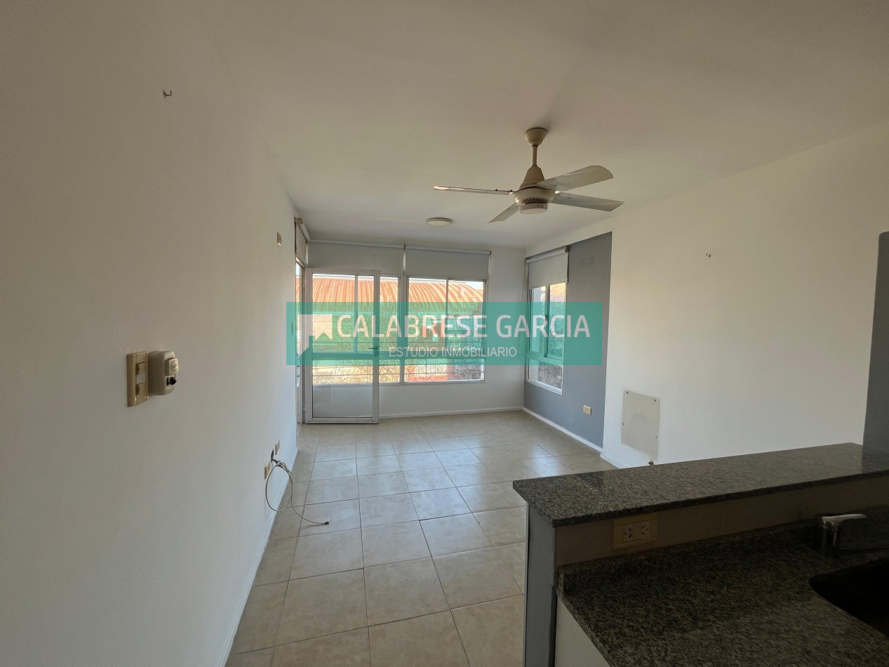 Alquilo dpto 1 dorm al frente zona centro