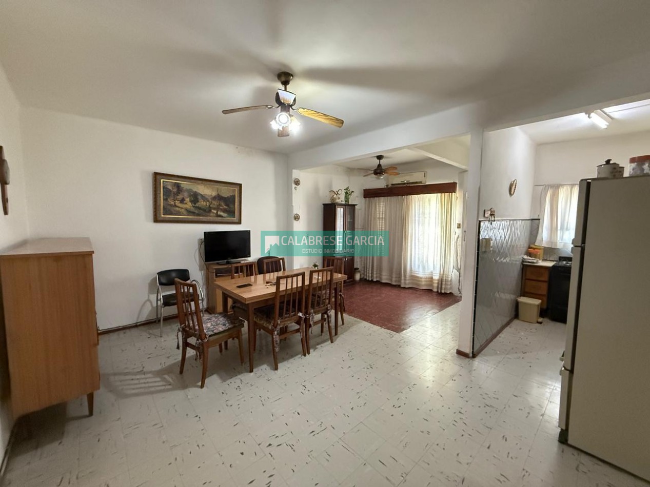 SE VENDE CASA ZONA CENTRO PARA ENTRAR A VIVIR