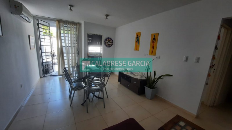 En venta departamento planta baja con patio y cochera