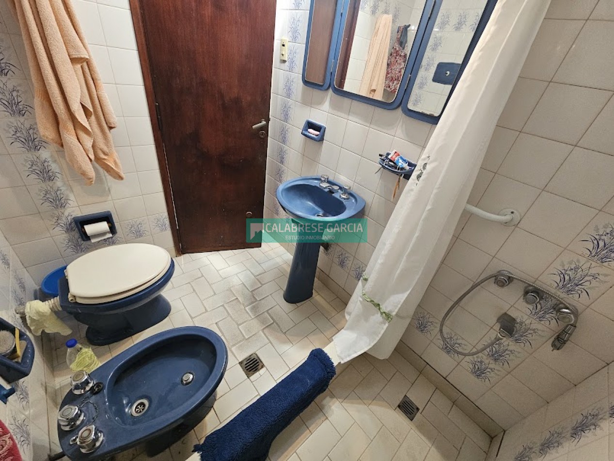 SE VENDE CASA A REFACCIONAR RAMIREZ Y PEREZ COLMAN