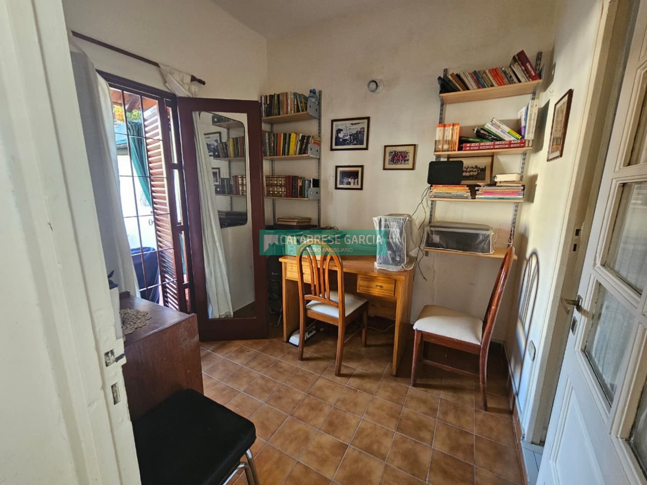 Se vende casa zona centro en una sola planta de tres dormitorios