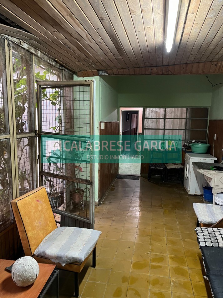 Se vende casa zona Plaza Saenz Peña