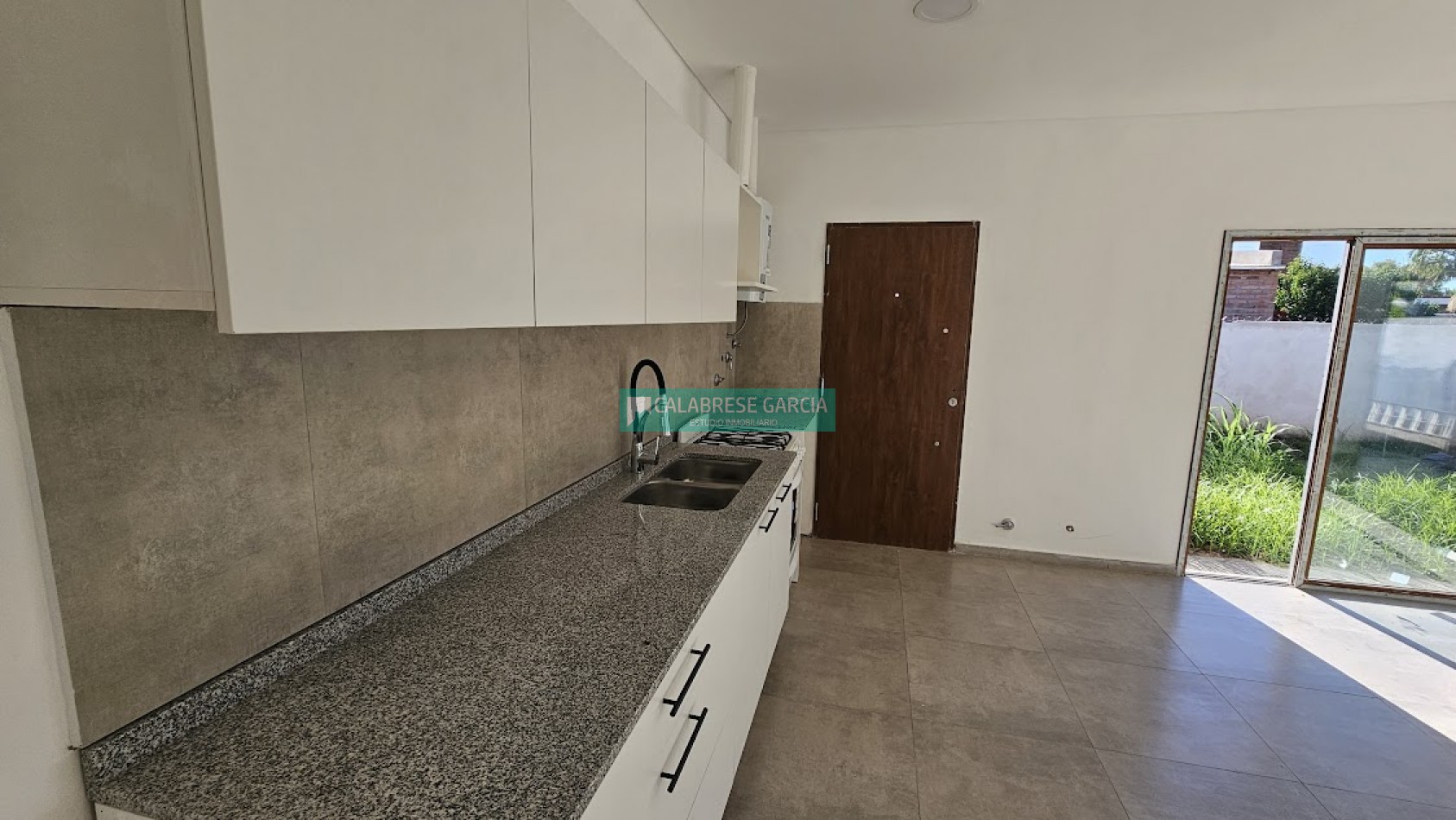 SE VENDE CASA A ESTRENAR ZONA ARTIGAS Y O´HGGINS