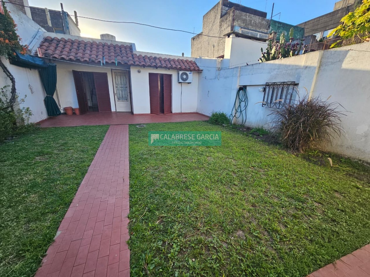 Se vende casa zona centro en una sola planta de tres dormitorios