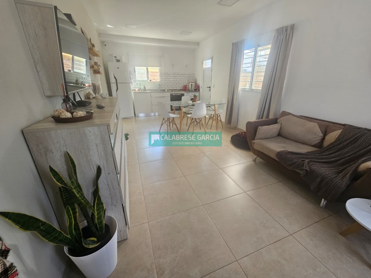 SE VENDE CASA EN UNA SOLA PLANTA