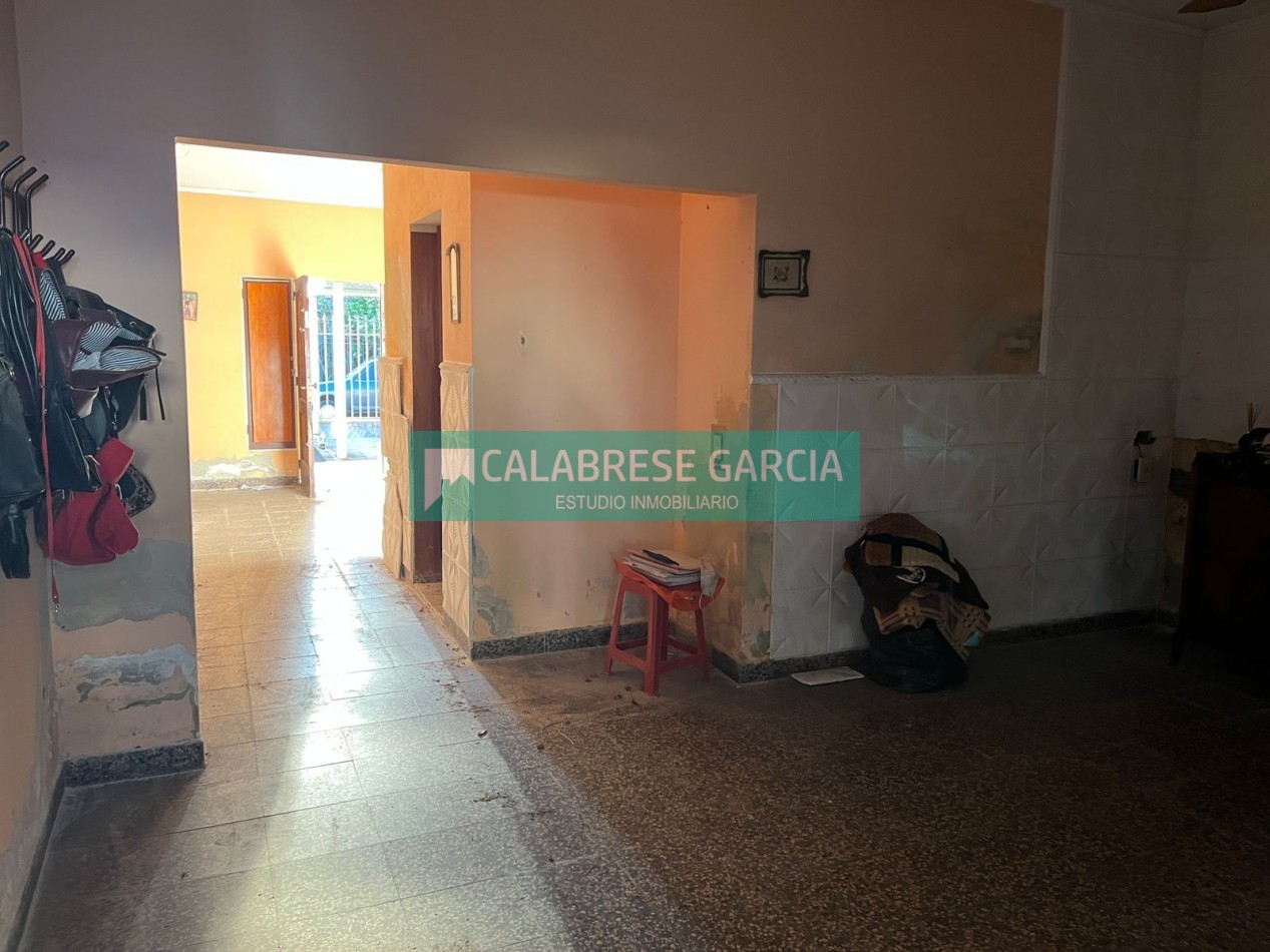 Vendo casa a reciclar zona Club Talleres