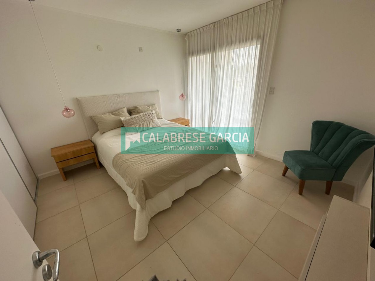 Vendo ultimo Duplex zona Juan B Justo entre Av. Americas y Av. Ramirez