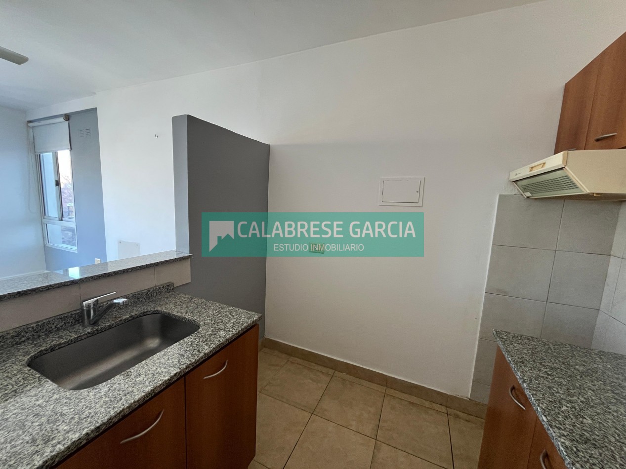 Alquilo dpto 1 dorm al frente zona centro