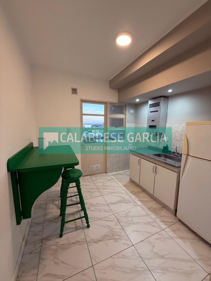 En venta departamento dos dormitorios , escritorio , dos baños , amoblado !