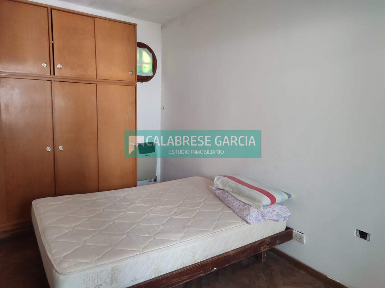 RETASADO ! IMPERDIBLE OPORTUNIDAD VENDO CASA A METROS DE LA PLAZA DE MAYO Y PEATONAL APTA CREDITO