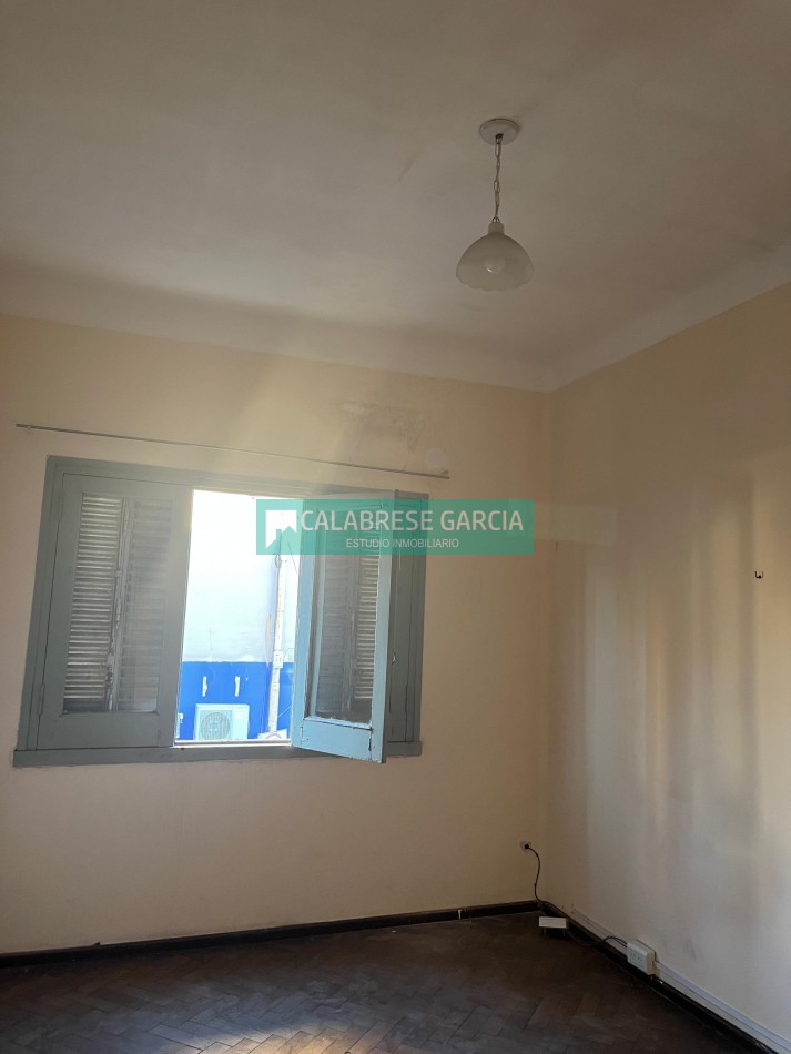 Imperdible Oportunidad Casa + Local en pleno Centro de Parana!