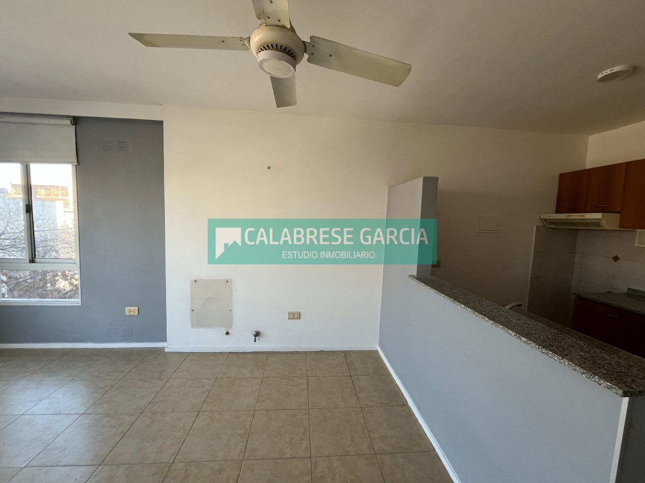 Alquilo dpto 1 dorm al frente zona centro