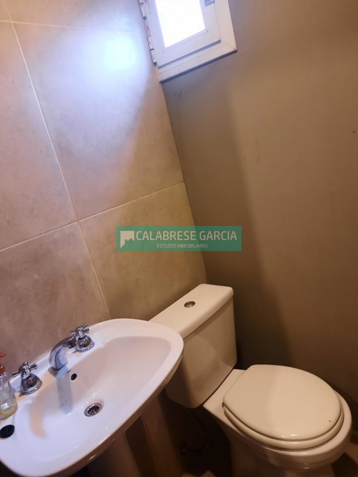 SE VENDE CASA LISTA PARA ENTRAR A VIVIR ZONA PLAZA SAENZ PEÑA