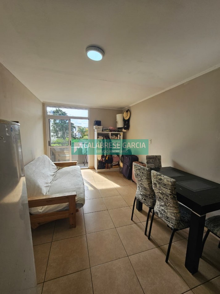 SE VENDE MONOAMBIENTE ALQUILADO EN CALLE RACEDO