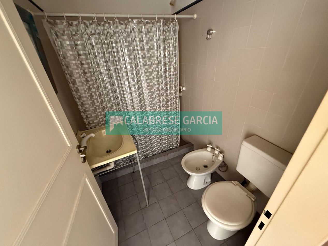 Vendo casa /hotel/ emprendimientos varios zona Centro