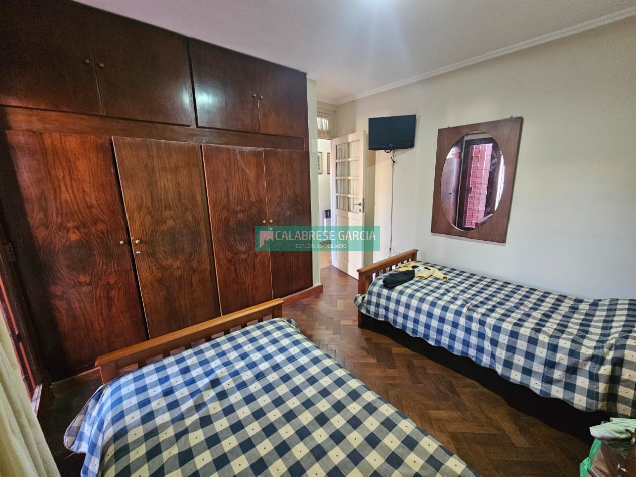 Se vende casa zona centro en una sola planta de tres dormitorios