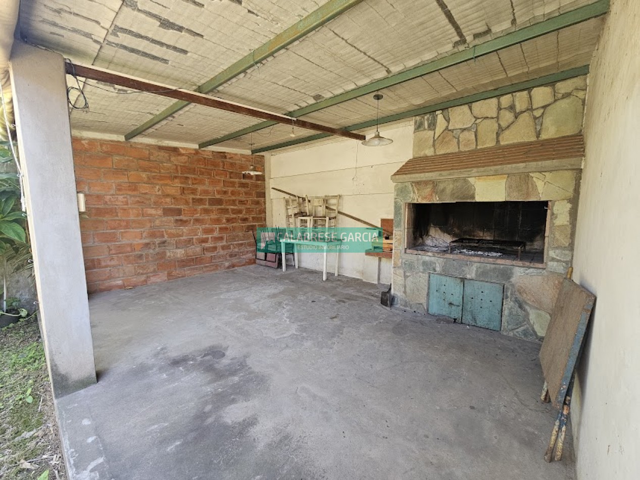 SE VENDE CASA A REFACCIONAR RAMIREZ Y PEREZ COLMAN