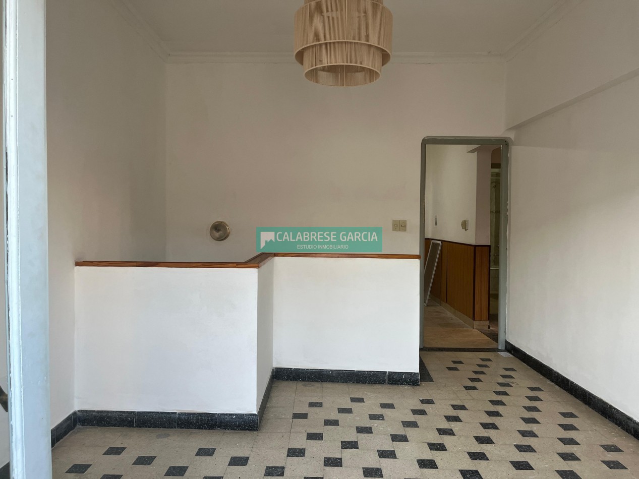 Imperdible Oportunidad Casa + Local en pleno Centro de Parana!