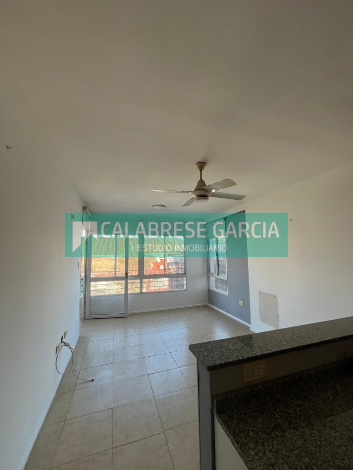 Alquilo dpto 1 dorm al frente zona centro