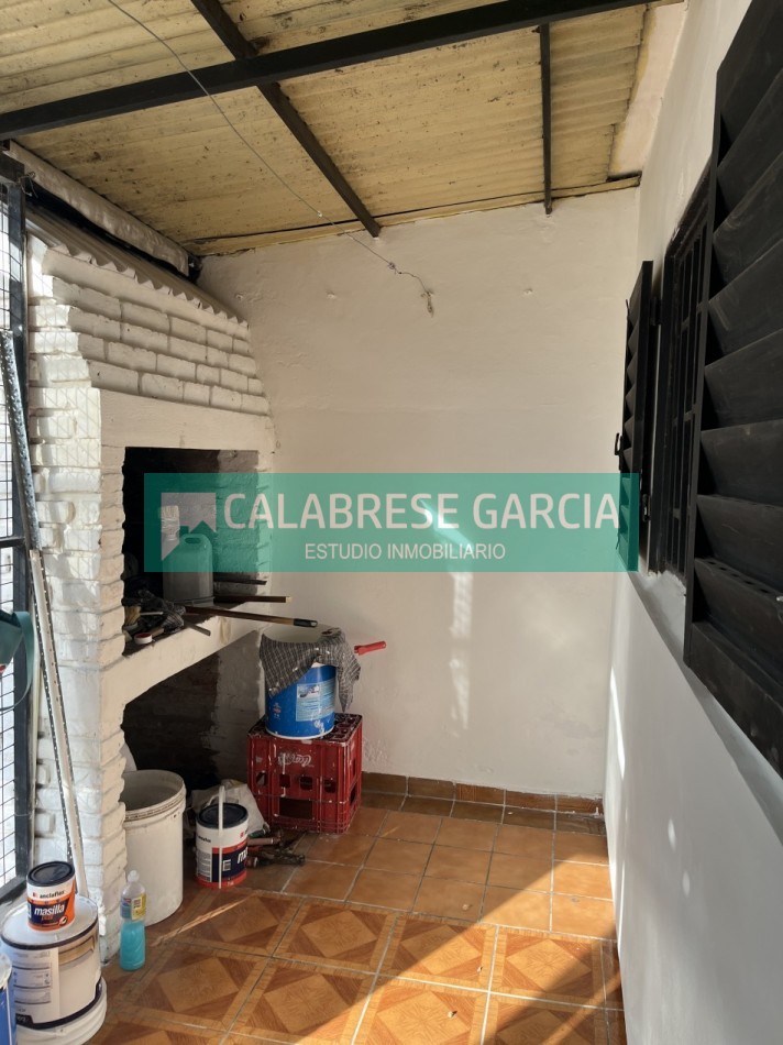 Alquilo casa zona Av. Jorge Newbery y Caputto