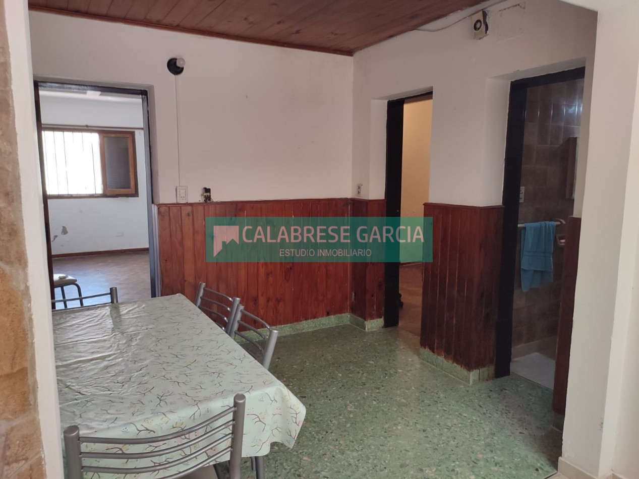 RETASADO ! IMPERDIBLE OPORTUNIDAD VENDO CASA A METROS DE LA PLAZA DE MAYO Y PEATONAL APTA CREDITO