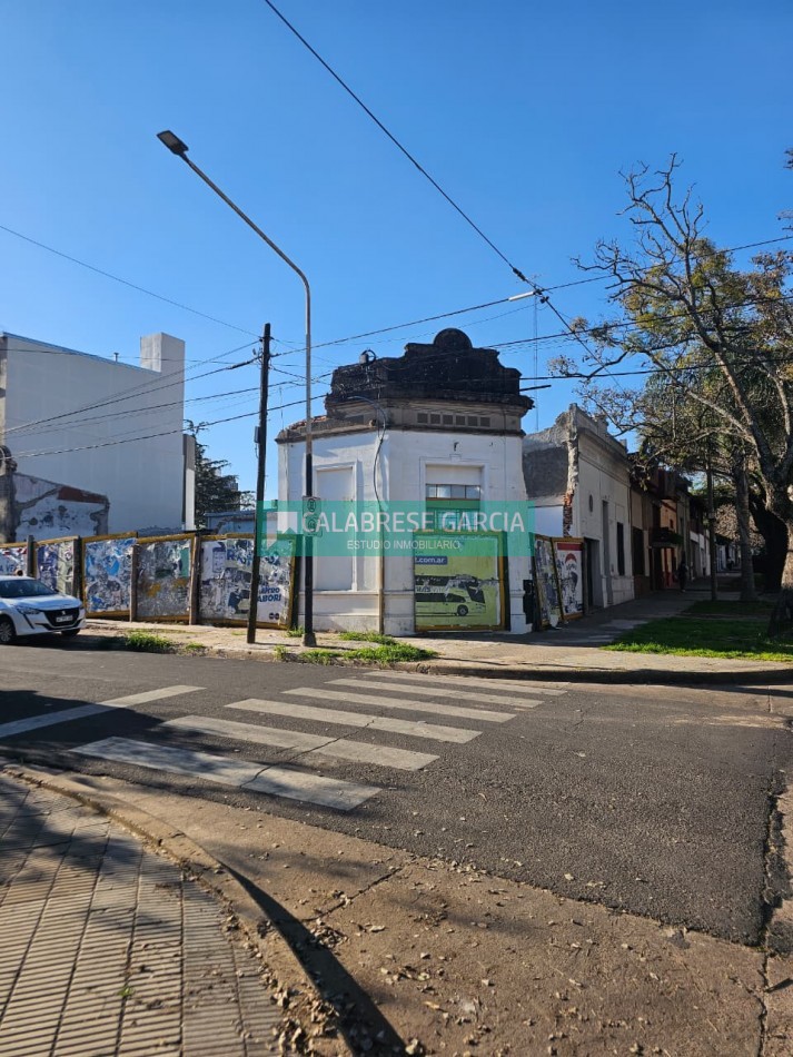 SE VENDE TERRENO DENTRO DE BULEVARES