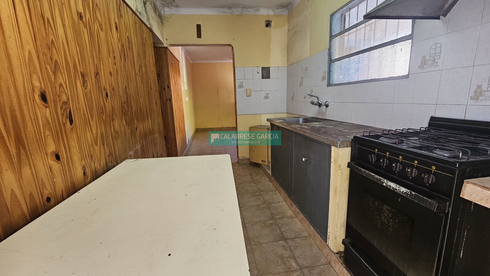 SE VENDE CASA A REFACCIONAR ZONA MEJICO Y PATAGONIA