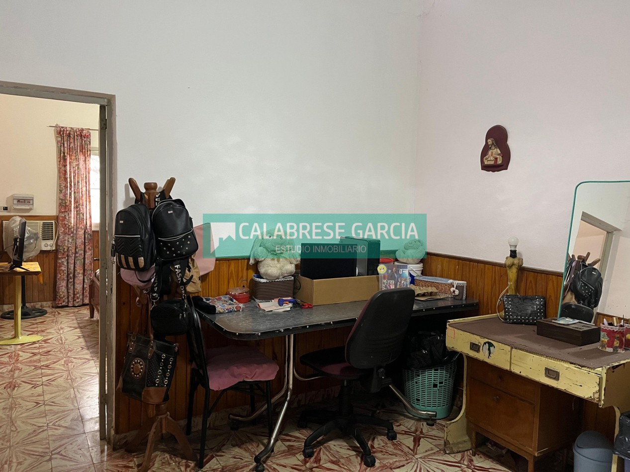 Se vende casa zona Plaza Saenz Peña