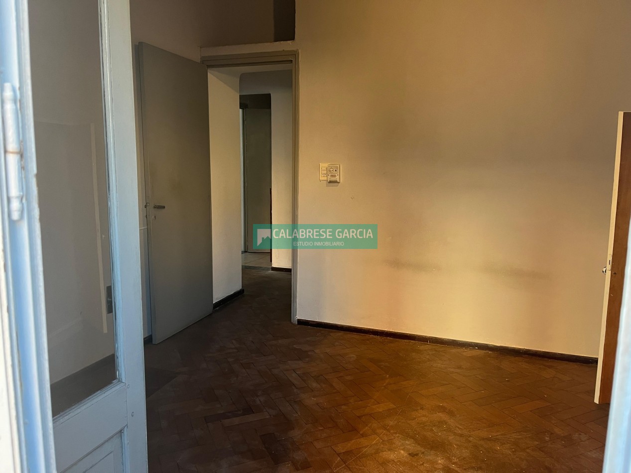 Imperdible Oportunidad Casa + Local en pleno Centro de Parana!