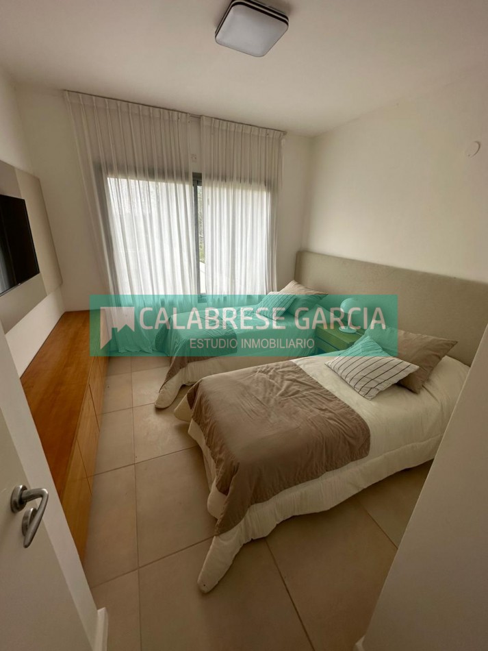 Vendo ultimo Duplex zona Juan B Justo entre Av. Americas y Av. Ramirez