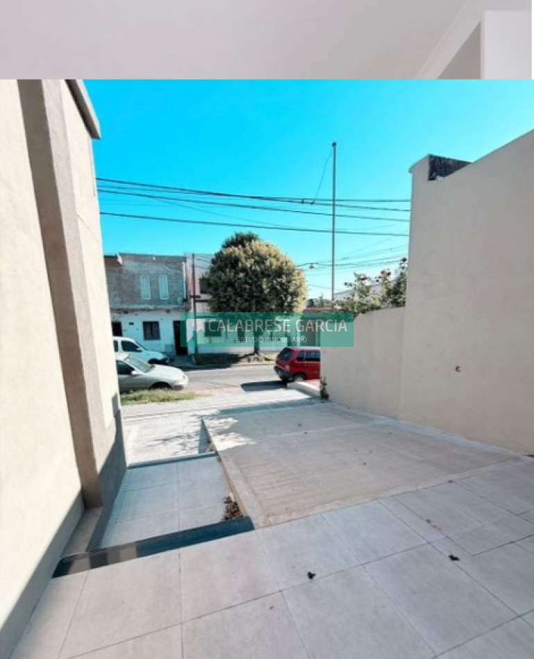 SE VENDE CASA REFACCIONADA A NUEVA ZONA EX HIPODROMO