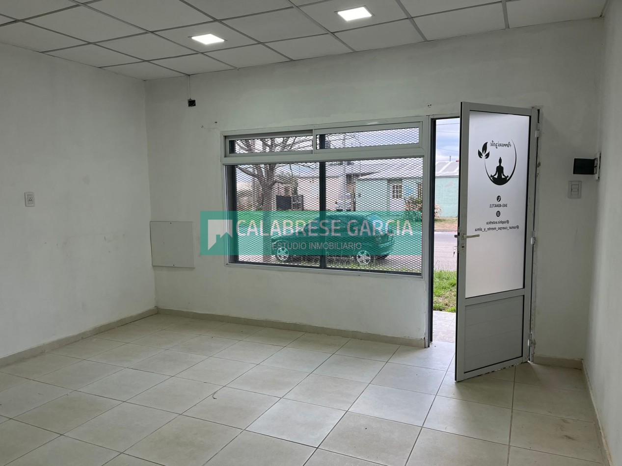 Alquilo Local en Colonia Avellaneda