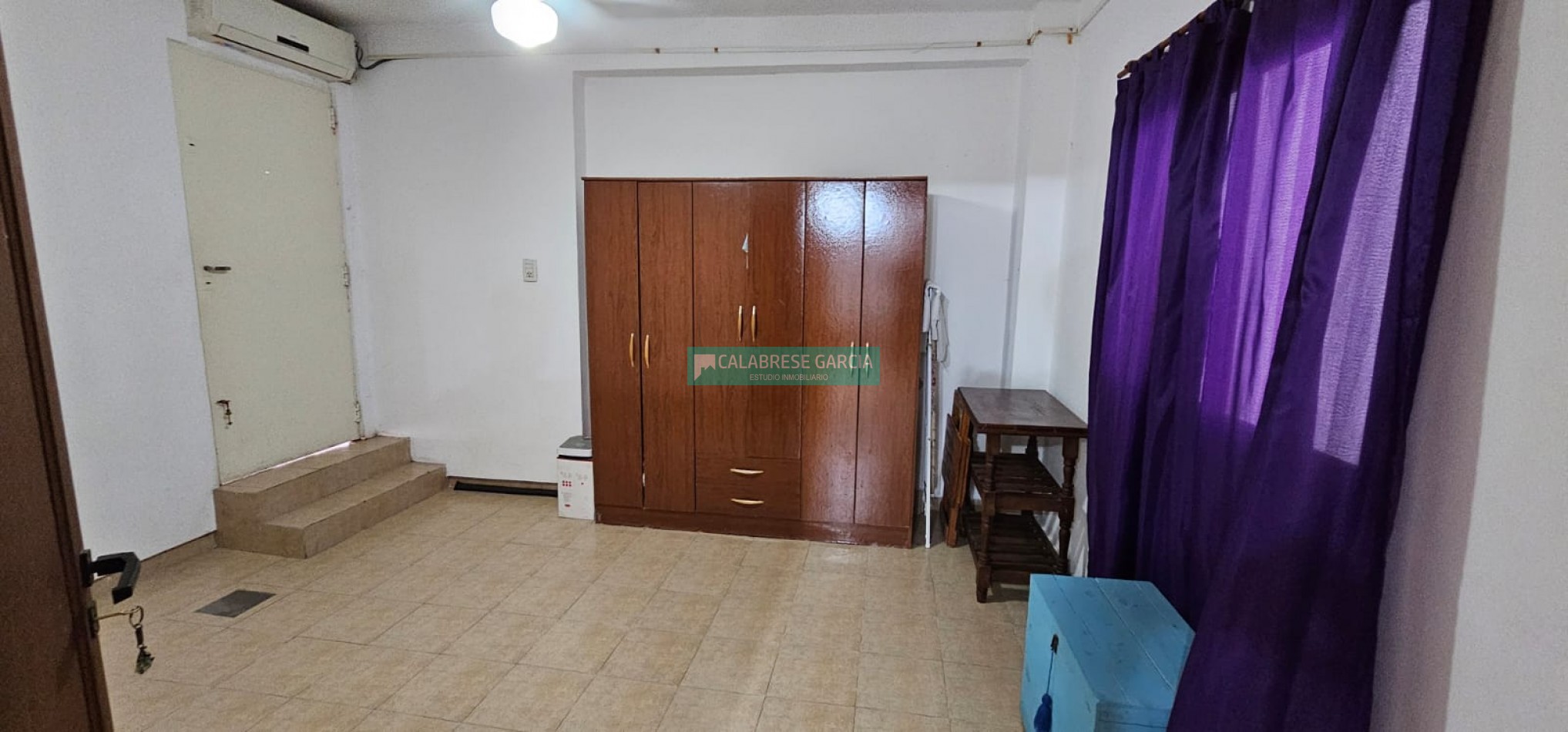 SE VENDE CASA DE TRES DORMITORIOS EN UNA PLANTA ZONA SANTA TERESITA