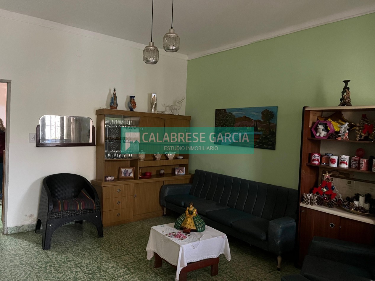 Se vende casa zona Plaza Saenz Peña