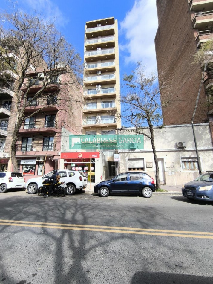 SE VENDE DEPARTAMENTO ZONA PARQUE FRENTE A LA CENTENARIO